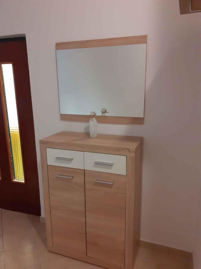 Apartment Lopar 9 Buitenkant foto