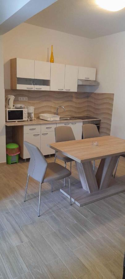 Apartment Lopar 9 Buitenkant foto